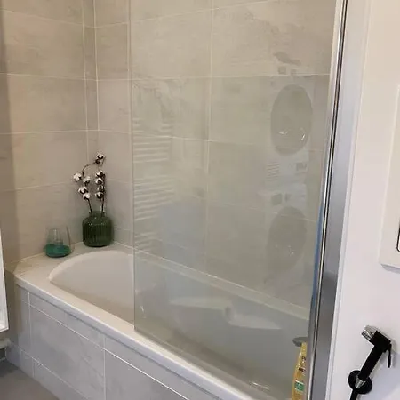 Superbe Chic Et Calme Apartment Clamart